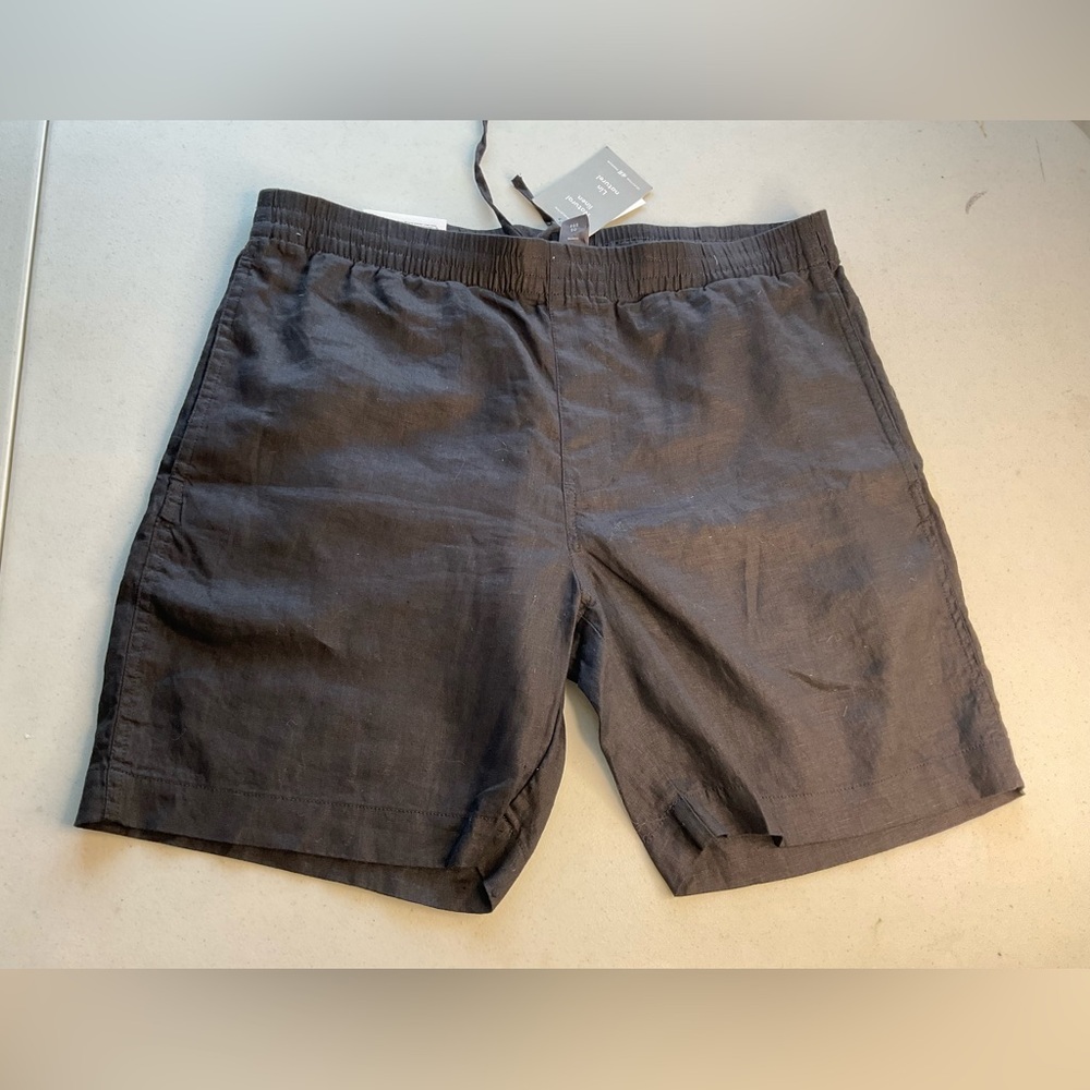 Linen women's Grey Black shorts size large simple minimalist